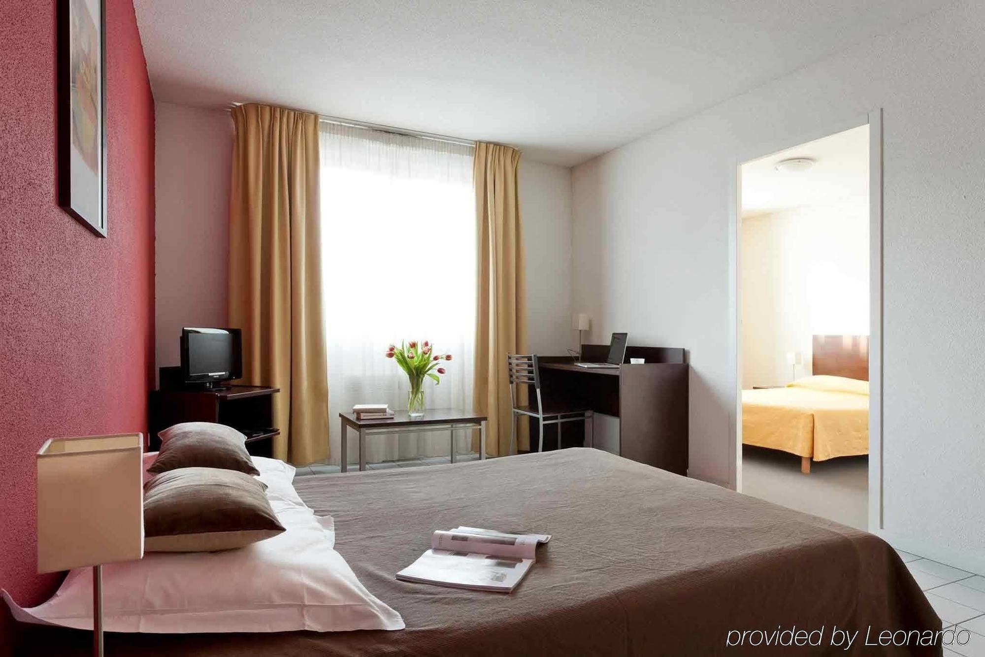 Comfort Aparthotel Besancon La City Exteriör bild